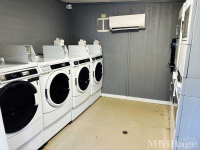 Photo 5 of 6 of park located at 7901 E. Ben White Blvd. Austin, TX 78744