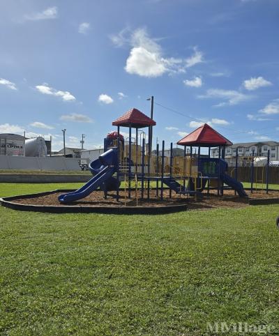 Photo 4 of 10 of park located at 102 Magnolia Ln Tampa, FL 33610