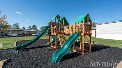 Photo 3 of 7 of park located at 4715 Sullivant Avenue Columbus, OH 43228