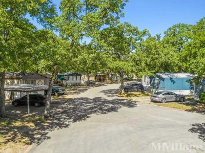 Photo 3 of 6 of park located at 2301 Ballpark Way Arlington, TX 76006