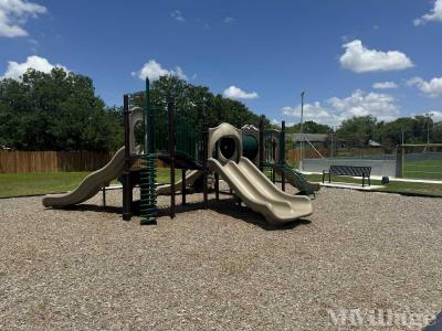 Photo 3 of 6 of park located at 15803 Flores Crest San Antonio, TX 78221