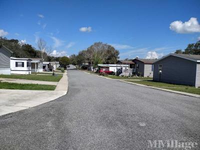 Photo 2 of 13 of park located at 41297 Infinity Street Weirsdale, FL 32195