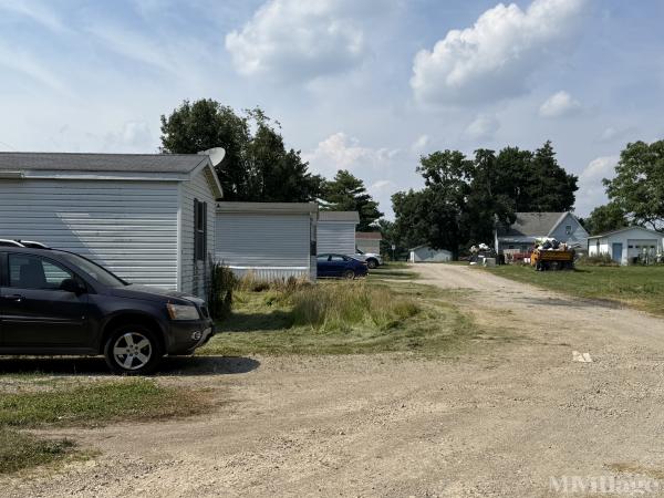 Photo of Waubee Lake Mobile Home Park, Milford IN