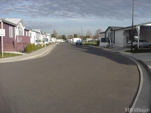 Photo 0 of 2 of park located at 3010 Hollywood Dr NE # 50 Salem, OR 97305