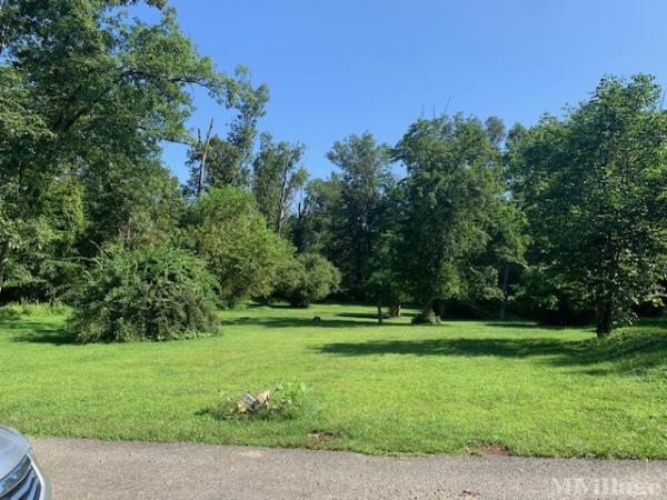 Photo 0 of 2 of park located at Roy Ln Stroudsburg, PA 18360