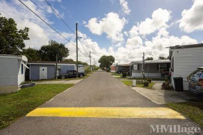 Photo 4 of 5 of park located at 399 Circle Drive Deland, FL 32724
