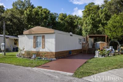 Photo 2 of 5 of park located at 399 Circle Drive Deland, FL 32724