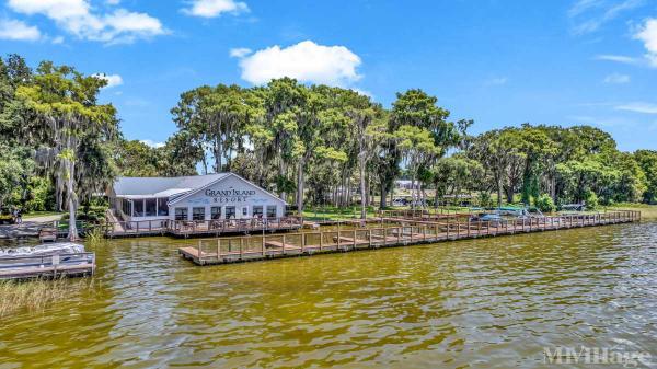 Photo of Grand Island Resort, Grand Island FL
