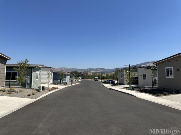 Photo of Royal Oaks Mobil Manor, Medford OR