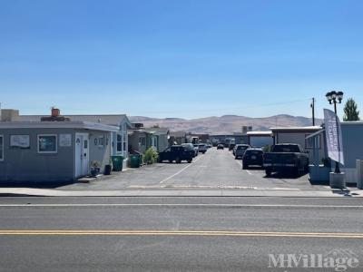 Photo 2 of 4 of park located at 106 E Victorian Ave Sparks, NV 89431