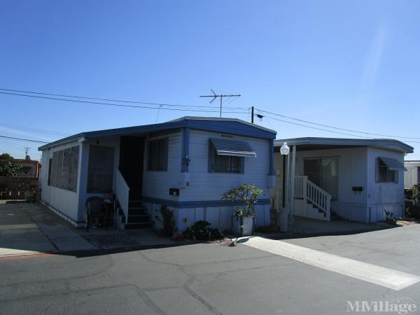 Photo of Roselake Mobilodge, Bellflower CA