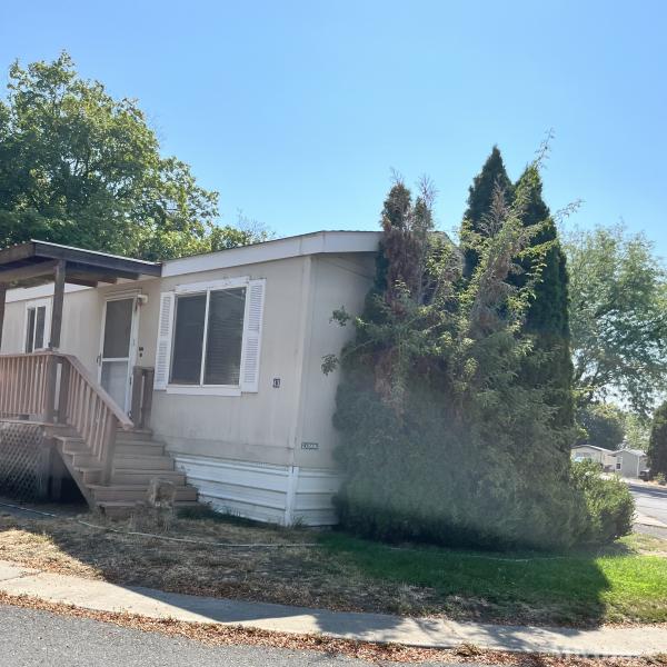 Photo of Shadeview Mobile Home Park, Pendleton OR