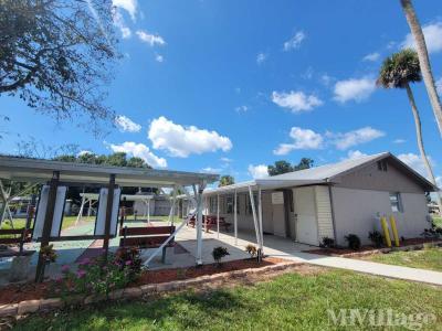 Photo 4 of 12 of park located at 4071 SE 24th St Okeechobee, FL 34974