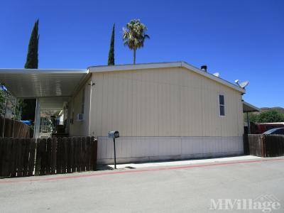 Mobile Home Park in Castaic CA