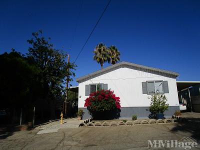 Mobile Home Park in Canyon Country CA