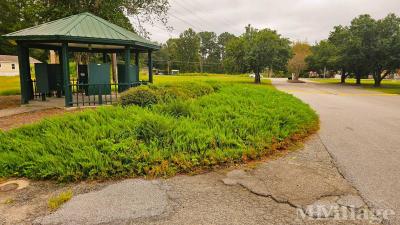 Photo 3 of 9 of park located at 143 Greenpoint Dr Summerville, SC 29483