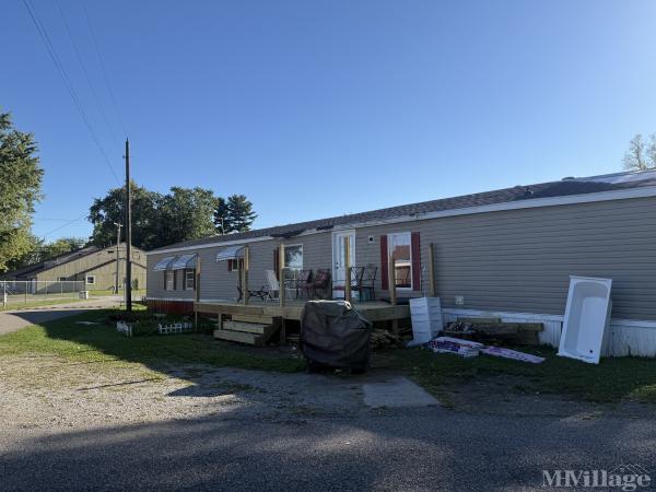 Photo of Maplewood Village, Plymouth IN