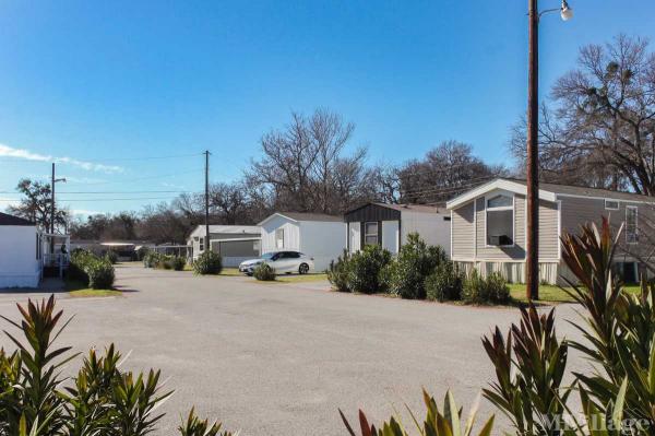 Photo 1 of 2 of park located at 3519 Lake Side Irving, TX 75061