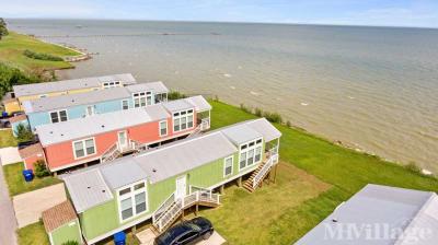 Mobile Home Park in Beach City TX