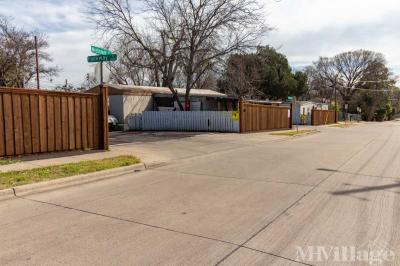 Photo 5 of 5 of park located at 1140 Westmount Ave Dallas, TX 75211