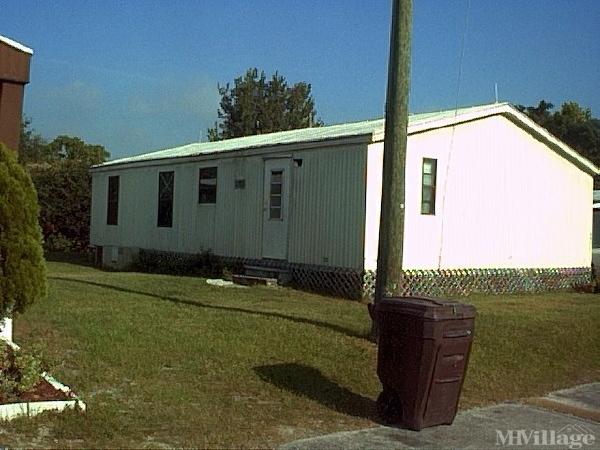 Photo of Country Life Mobile Home Community, Leesburg FL