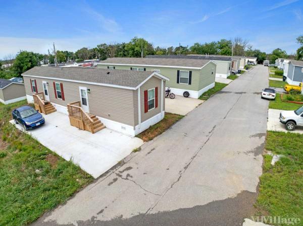 Photo of Pine Grove Village, Columbia MO