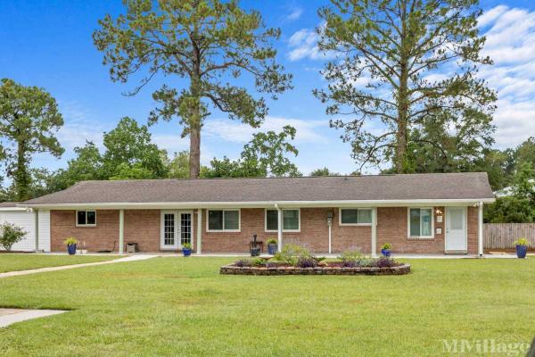 Photo of Admiral Manufactured Home Community, Pensacola FL