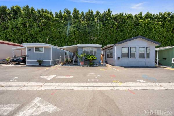 Photo of Cinderella Manufactured Home Community, Paramount CA