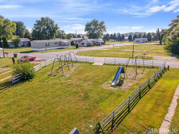 Photo 1 of 2 of park located at 1601 East Jackson Street Macomb, IL 61455