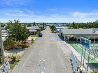 Photo 3 of 54 of park located at 39 Azalea Dr Winter Haven, FL 33881