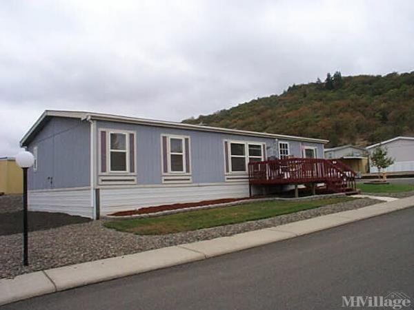 Photo of Saddle Butte Mobile Manor, Roseburg OR