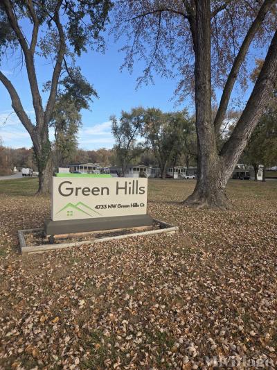 Mobile Home Park in Riverside MO