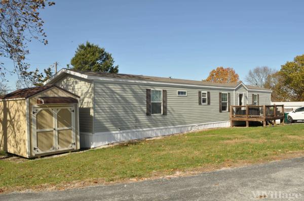 Photo of Fernland Estates Mobile Home Park, Reeds Spring MO
