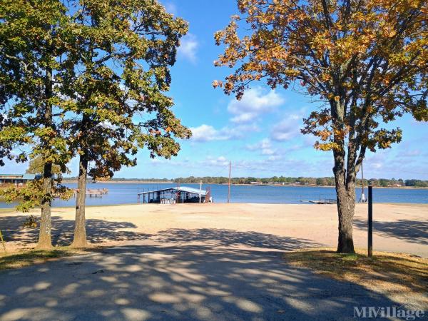 Photo of Popes Landing Marina/Fishin' Hole, Alba TX