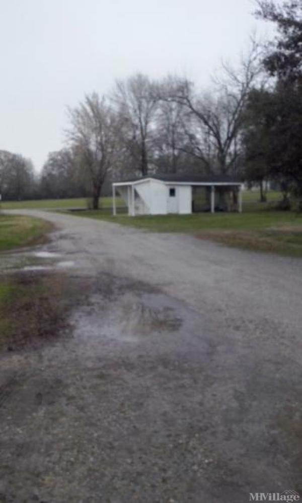 Photo 1 of 2 of park located at 322 Hospital Rd Marksville, LA 71351