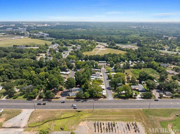 Photo 1 of 2 of park located at 4522 W. Loop 281 #56 Longview, TX 75604