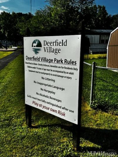 Photo 3 of 11 of park located at 3600 Deerfield Dr Saint Charles, MO 63301