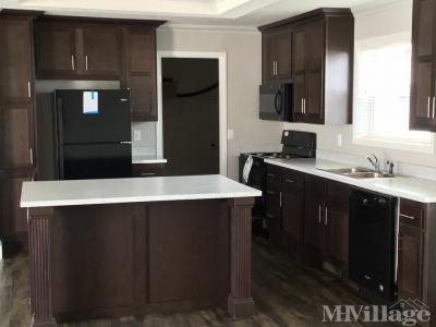 Photo 5 of 13 of park located at 2201 East Macarthur Road Wichita, KS 67216