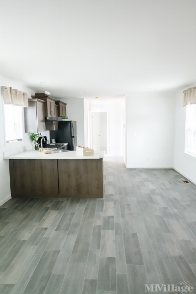 Photo 5 of 7 of park located at 7800 Maple Hill Road Lot #D-45 Hamel, MN 55340