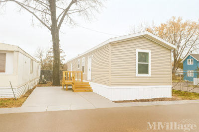 Photo 2 of 8 of park located at 4550 Central Avenue NE Minneapolis, MN 55421