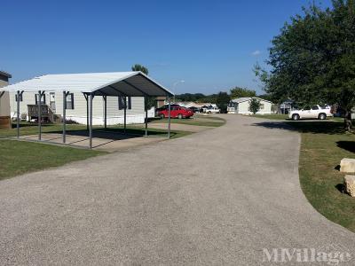 Photo 4 of 9 of park located at 102 Horseshoe Loop Liberty Hill, TX 78642