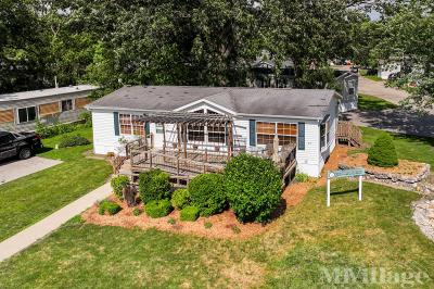 Photo 2 of 11 of park located at 23 Sistek Road Gardner, IL 60424