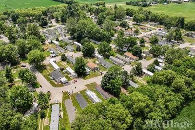 Photo 2 of 18 of park located at 100 Pinewood Estates Chillicothe, IL 61523