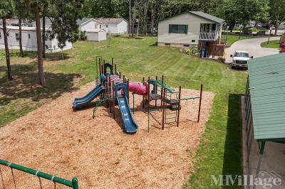 Photo 5 of 18 of park located at 100 Pinewood Estates Chillicothe, IL 61523