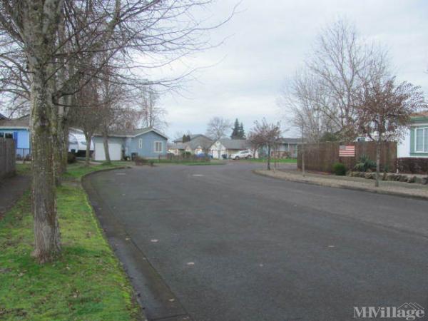 Photo 0 of 2 of park located at  Labona Dr and Bramblewood Ln Eugene, OR 97404