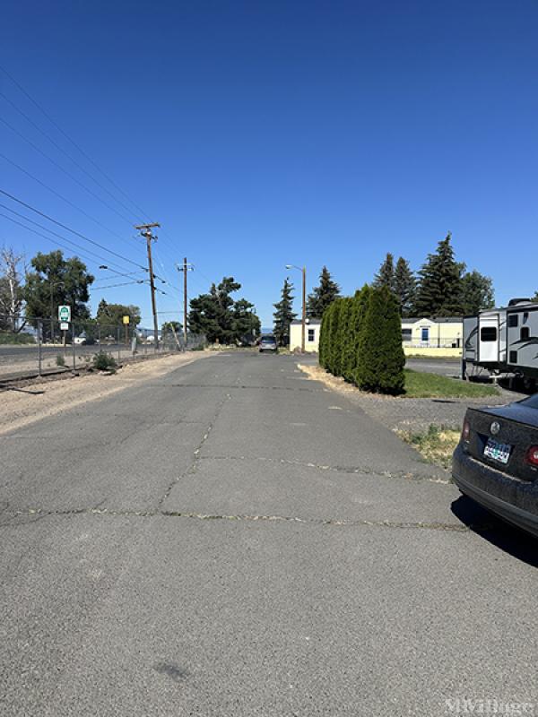 Photo of Metolius Mobile Manor, Metolius OR