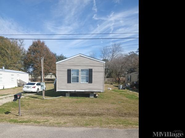 Photo 0 of 2 of park located at Jerome Ct Supreme, LA 70390