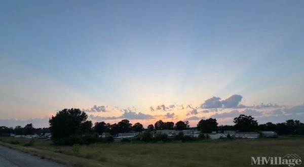 Photo 1 of 2 of park located at 1600 South Engle Street Aurora, MO 65605