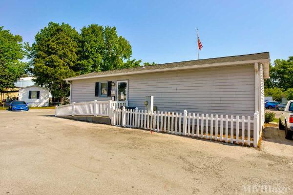 Photo of Fox Chase Village, New Bern NC