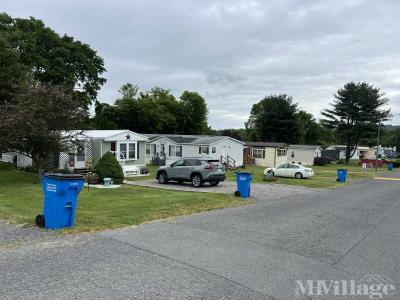 Photo 3 of 3 of park located at Lenox Dr/Yale Dr/Oxford Dr/Minton Dr Selinsgrove, PA 17870